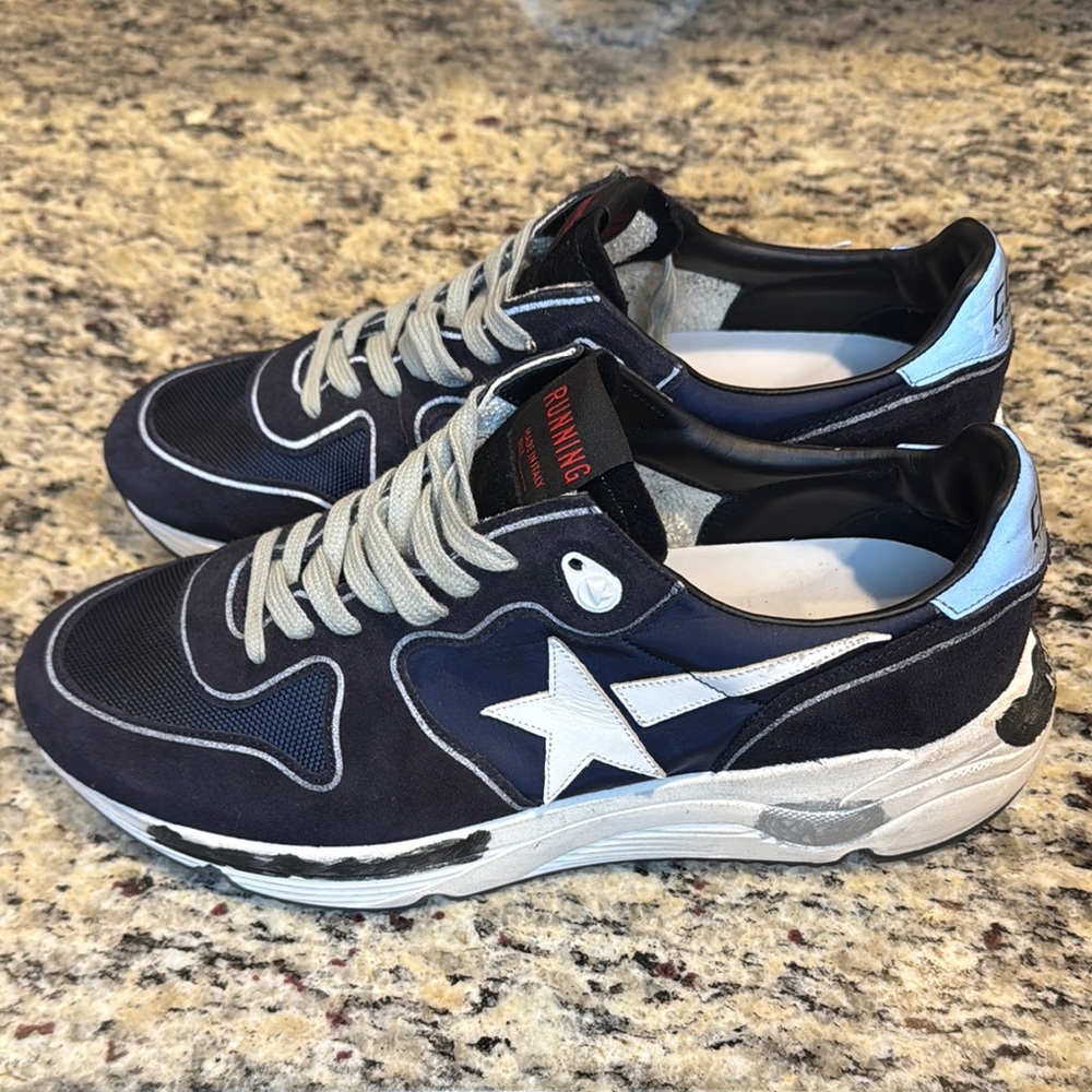 Golden Goose Black and White Athletic Shoes Sporty Design - Picture 2 of 5